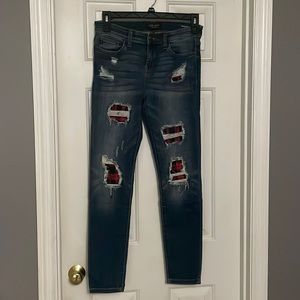 Just blue size 9 skinny fit red plaid in distressed parts.